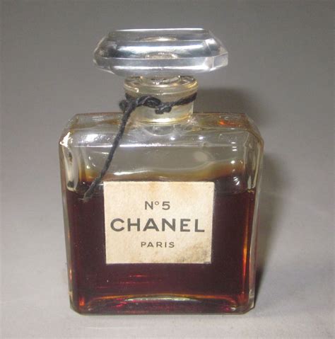 vintage Chanel 5